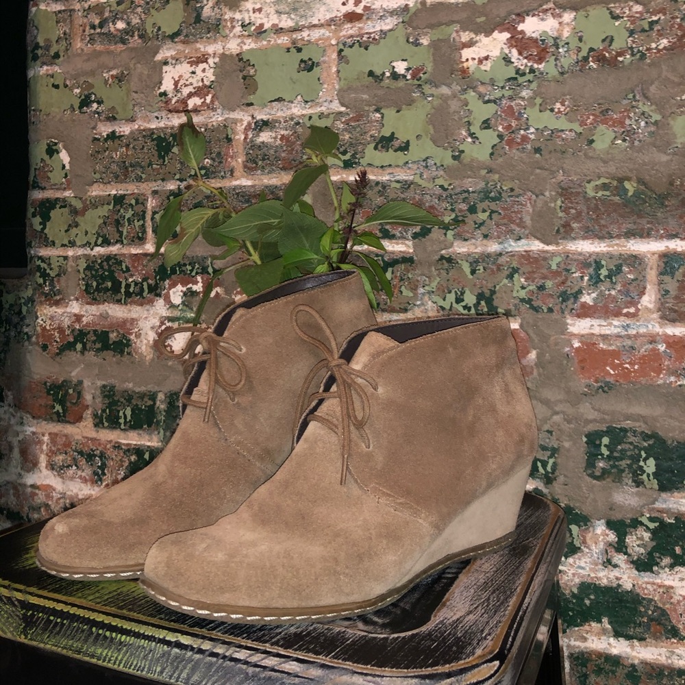 Franco Sarto Tan Suede Ankle Booties 2.25" Wedge
